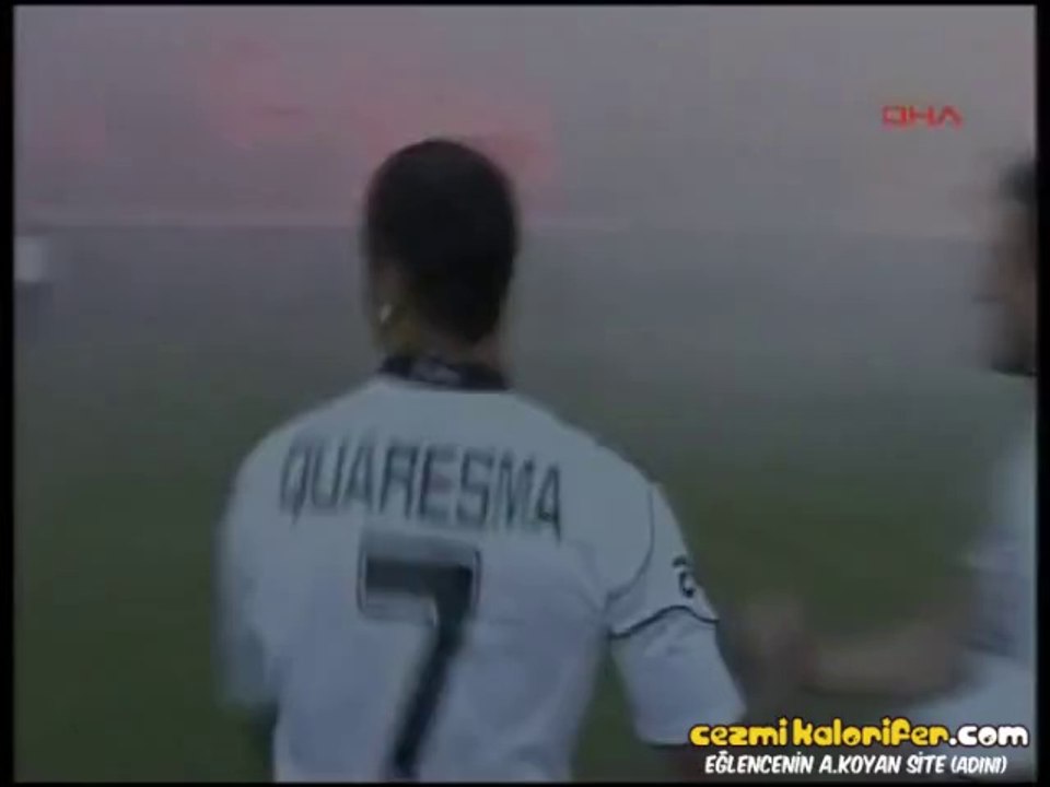 Q7'nın Bjk Forması Giymesiyle Kendinden Geçen Abla