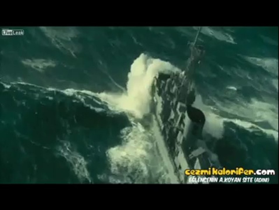 Dev Dalgalarda Gemilerin Hali