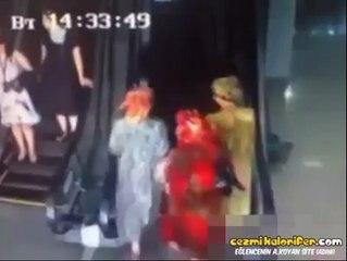 Yürüyen Merdivenlerden Çıkamayanlar Klübü