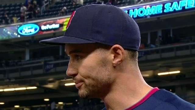 Sizemore's Blast Lifts Sox Over Yanks