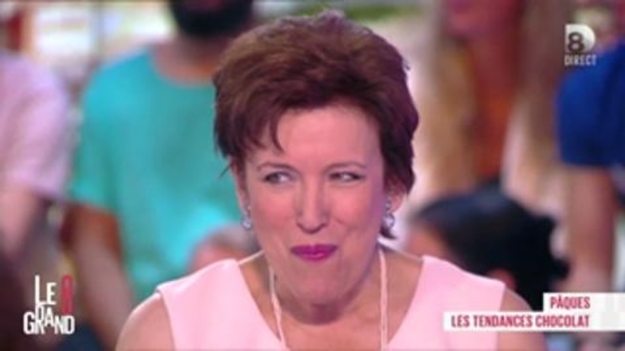 "Le grand 8" : pour Pâques, Roselyne Bachelot mange des chocolats très sexy