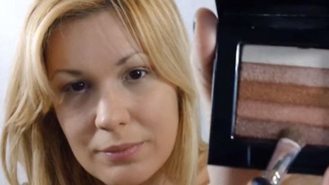 The Beauty Blogger Awards - Carla Kokoszka: Makeup on the Run