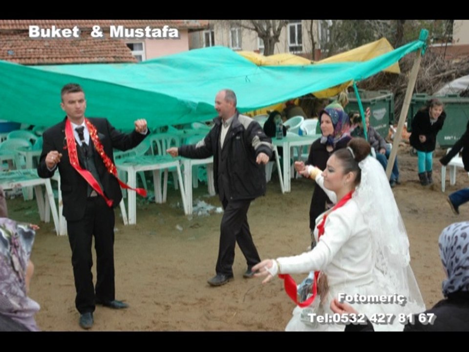 Buket ile Mustafa