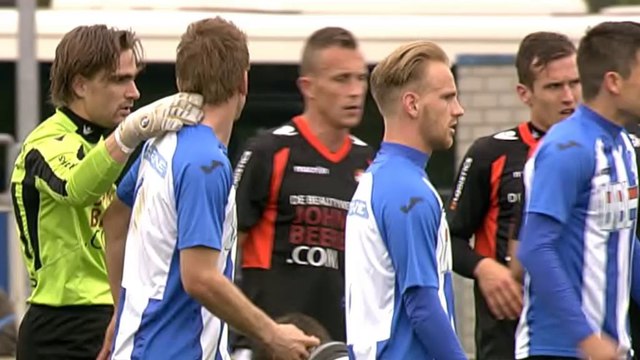 Pays-Bas - Un joueur néerlandais joue les karatékas