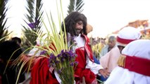 Guatemala: procesión de Domingo de Ramos en pueblo indígena