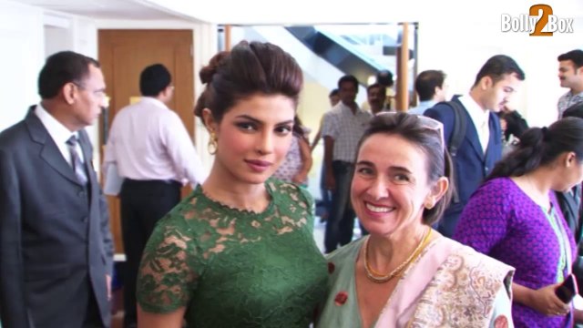 Priyanka Chopra looks hot in Mini Skirt