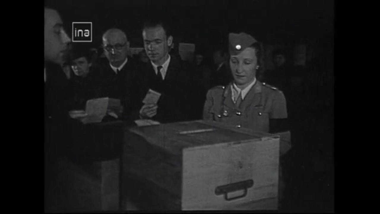 Droit de vote des femmes : Législatives et Réfé...