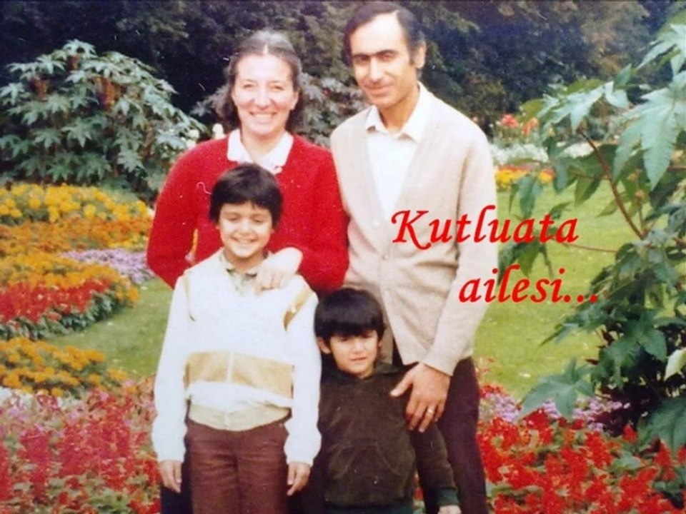ÖZCAN KUTLUATA'NIN HAYATINDAN KÜÇÜK BİR DEMET...