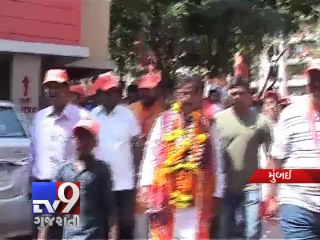 Скачать видео: How many wives does Shiv Sena candidate Gajanan Kirtikar have?, Mumbai -  Tv9 Gujarati