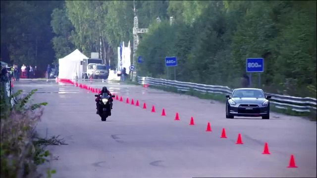 Suzuki GSX R1300 Hayabusa VS Nissan GT-R R850 ...
