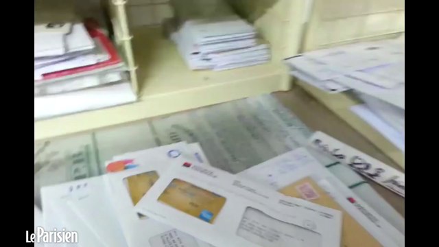Hauts-de-Seine : les postiers en grève, le courrier s'entasse