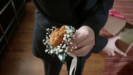 Pub KFC débile! Mariage au poulet!