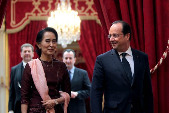 Déclaration aux côtés de Mme AUNG SAN SUU KYI