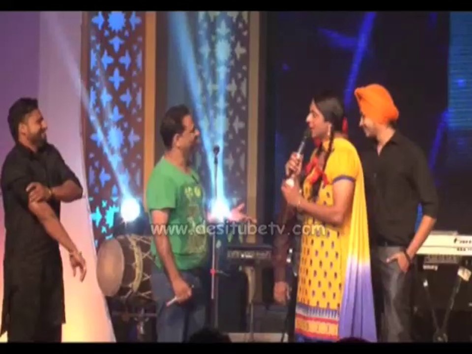 Sunil Grover rocks at Baisakhi celebrations & Punjabi Icon Awards .