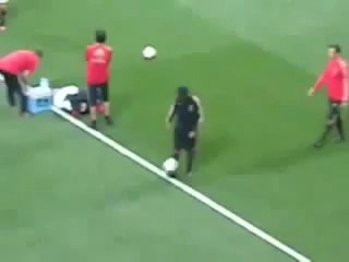 Ronaldinho embarrasses his team mate in training!