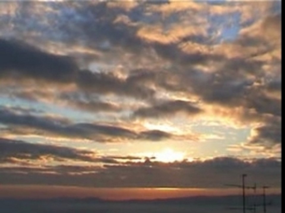 Running Clouds 24 seg