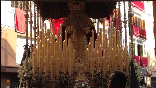 Un Rosario de Amor llega a las Hermanas de la Cruz