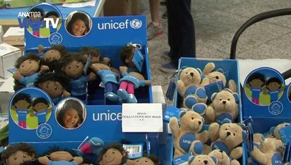 Πασχαλινό Bazaar Unicef στο σταθμό ΜΕΤΡΟ του Συντάγματος