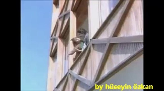 Ferdi Tayfur - Bir Damla Ateş Filminden / Koşturdun Peşinden