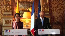 Rencontre entre Laurent Fabius et Aung San Suu Kyi (15 avril 2014)