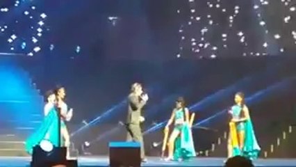 Shah Rukh Khan Performing at #IPL7 2014 Opening ceremony