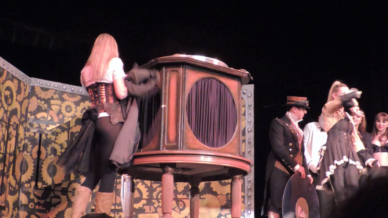 Dani Lary et les filles du Crazy Horse - SEP'Arty [14 04 2014] Theatre du Gymnase