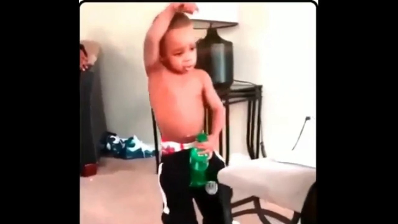 Thug Life à 4 ans devant sa mère