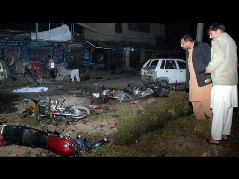 Three killed in suicide blast outside Shiite mosque in Pakistan