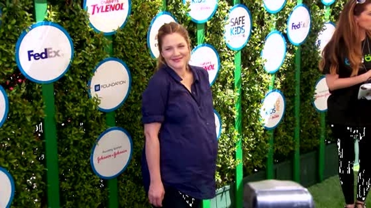 Drew Barrymore genießt ihre Baby-Party