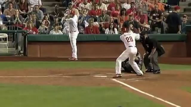 Dad catches foul ball before daughter tosses it away