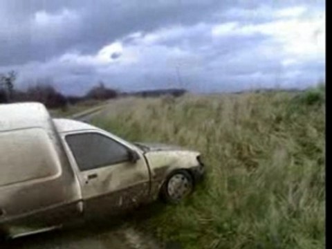 Courier qui monte le talus