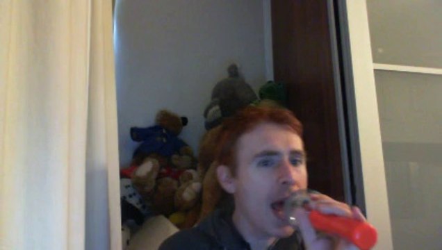 Wiwi égratigne kiss