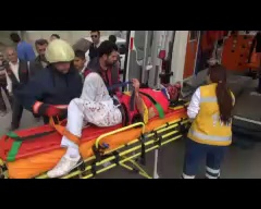 Kendisini kurtaran sağlık ekiplerine hakaret yağdırdı