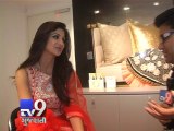 Shilpa Shetty launches her Satyug Gold Stores in Ahmedabad - Tv9 Gujarati