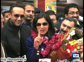 Dunya News - Court orders FIA to file case against Meera over video clip