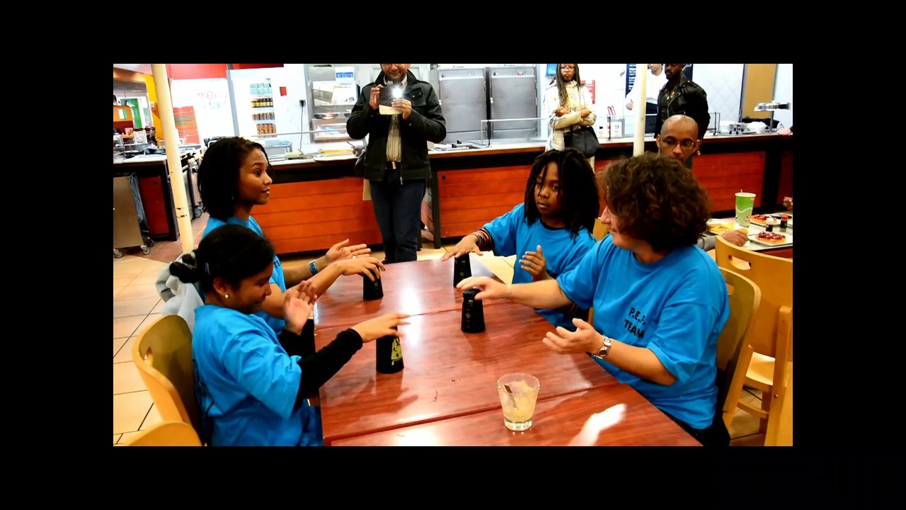 Flashmob par Pouilly en Fete à Carré Sénart