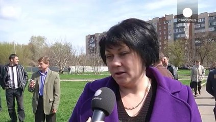 Cori e applausi a Slavianks. I filo-russi accolti da eroi