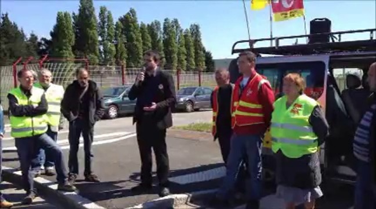 Défense des salariés de la SEITA Carquefou intervention d'Aymeric SEASSAU le 16 avril 2014