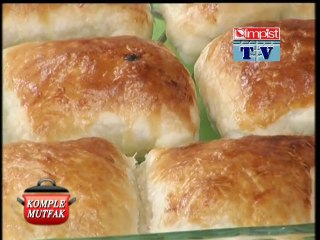 MİLFÖY DE KAYSILI VE TAVUKLU BÖREK