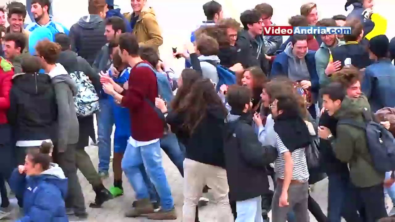 Partita di calcio tra il Liceo Scientifico "Nuzzi" e il Liceo Classico "Troya" di Andria