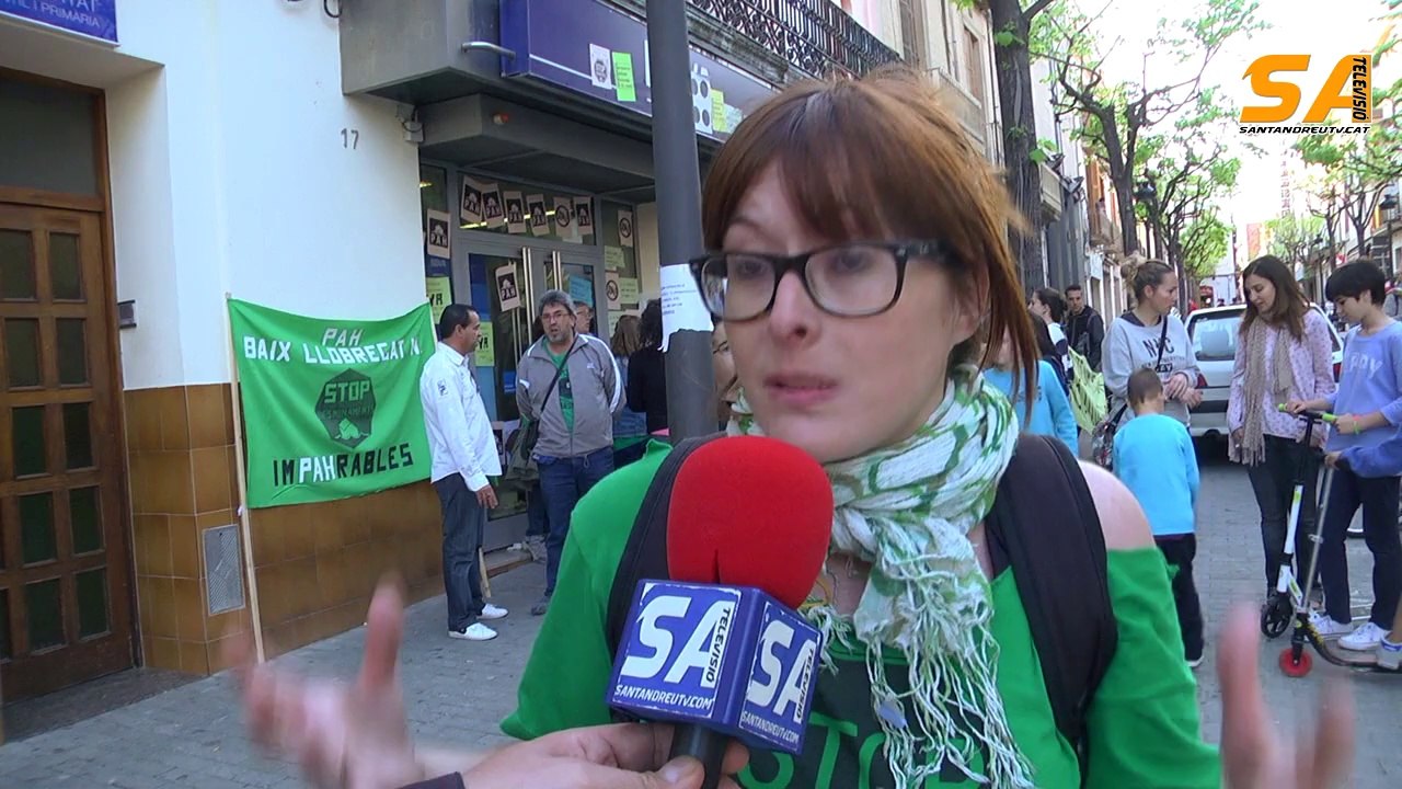 160414 La PAH Baix Llobregat Nord denúncia coaccions del BBVA