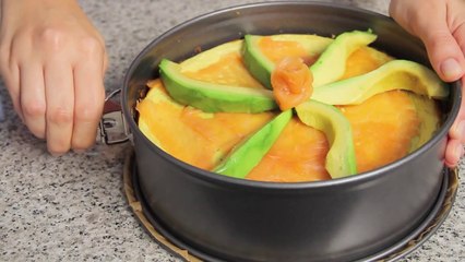 طريقة عمل تشيز كيك السلمون والأفوكادو