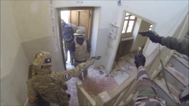 T16 airsoft #CQB COMMANDO# otage francais //Partie Pirate// marui ics g&g ares desert eagle asg