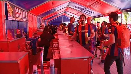 Unos 5.000 culés ya calientan motores cerca de Mestalla