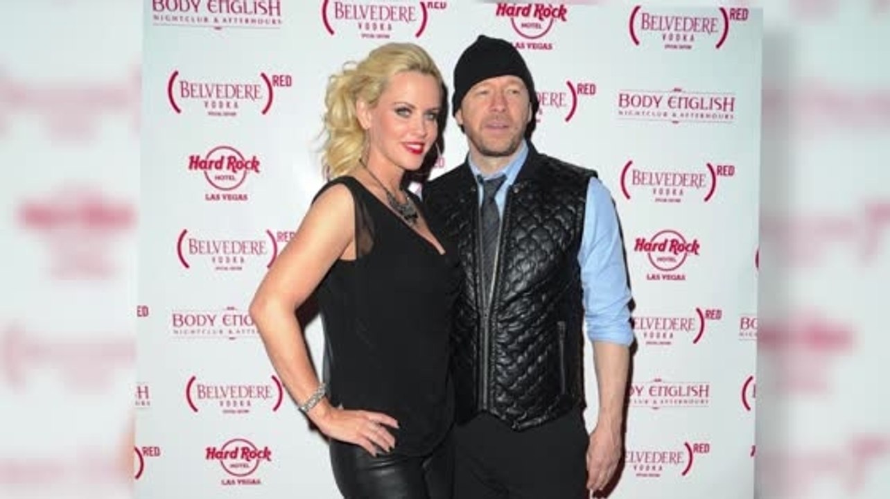Jenny McCarthy & Donnie Wahlberg Are Engaged