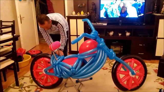 BALON KATLAMA SANATI BALONLARIN EFENDİSİ MOTOSİKLET YAPIMI