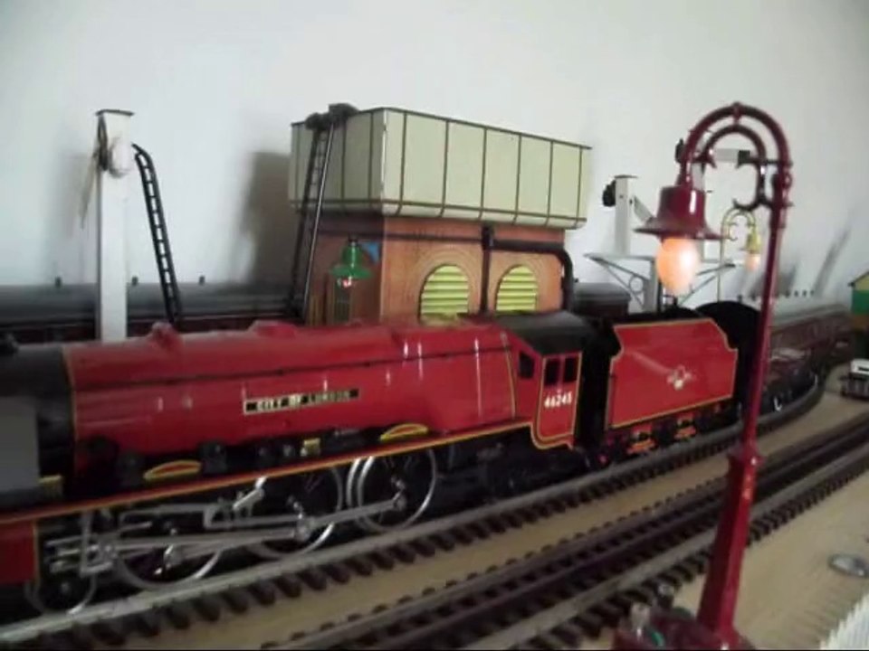 STANIER PACIFICS ON A SMALL 75' END TO END LAYOUT CAN BE FUN