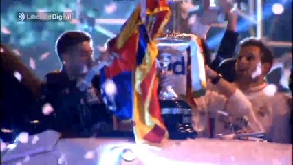 Baño de masas en Cibeles