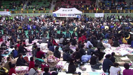 Naufrage en Corée: la présidente vient soutenir les parents