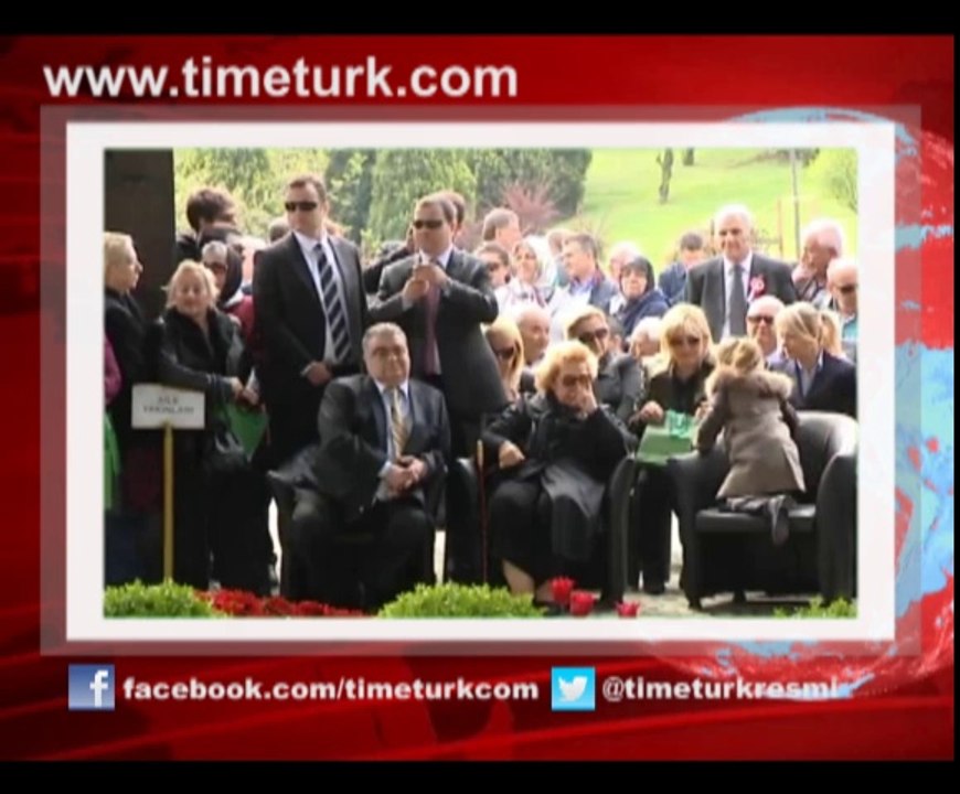 Turgut Özal mezarı başında anıldı